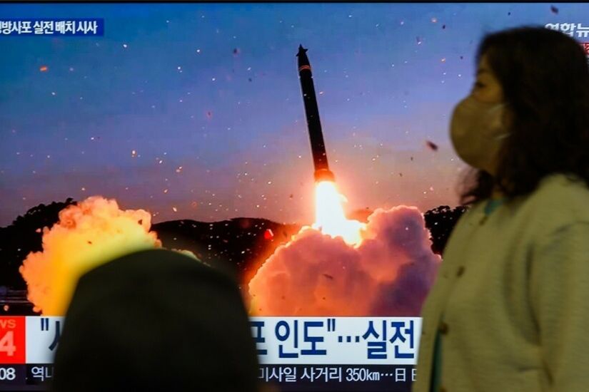 كوريا الشمالية تطلق صاروخا بالستيا باتجاه بحر اليابان