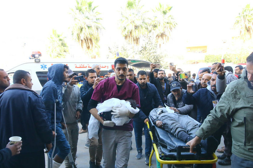 وزارة الصحة في غزة: ارتفاع حصيلة ضحايا الحرب في القطاع إلى 32142 قتيلا