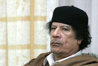 القذافي يحول العدم إلى جمال عبد الناصر!