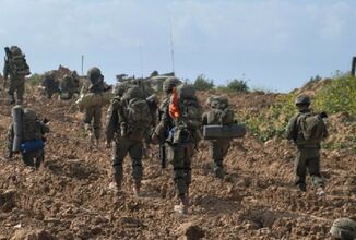 إعلام إسرائيلي: بعد 100 يوم من القتال في قطاع غزة لواء غولاني يتجه إلى حدود لبنان