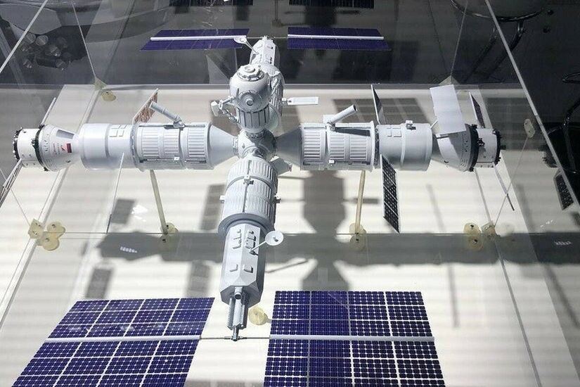 روسكوسموس تقرّ تصميم محطة روس الفضائية الروسية