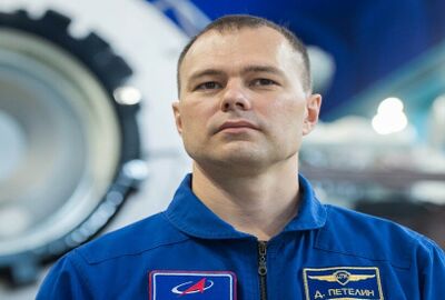 بوتين يمنح رائدي الفضاء الروسيين دميتري بيتيلين وأندريه فيديايف وسام بطل روسيا