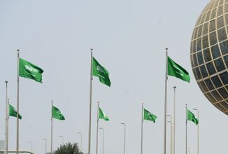 السعودية.. إغلاق مطعم شهير في الرياض بعد تسمم 15 شخصا