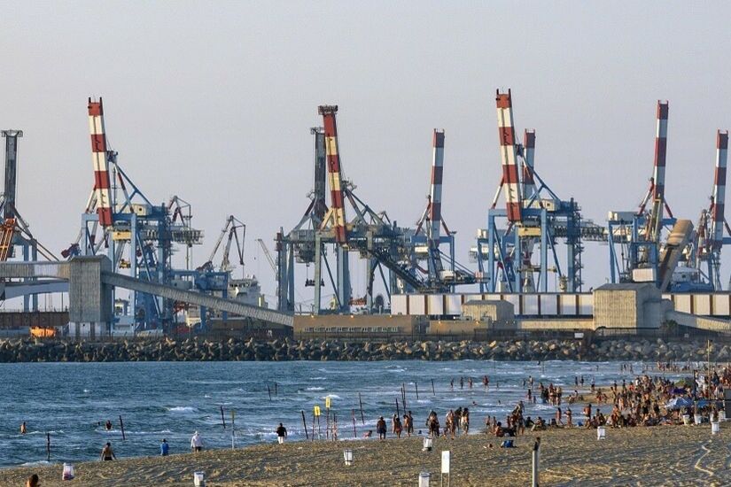 زيارة غير متوقعة لبلينكن إلى أحد معابر قطاع غزة وميناء إسرائيلي