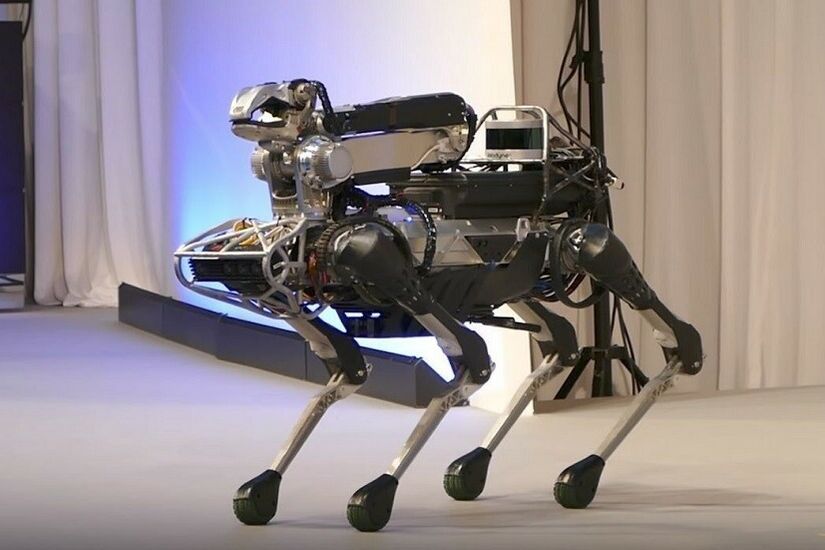 سويسرا.. ابتكار روبوت بـ4 أرجل يقفز كالغزال