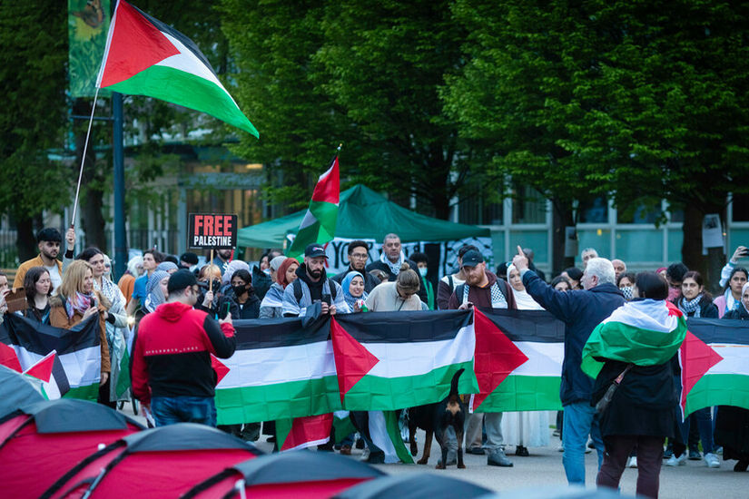 على غرار الجامعات الأمريكية.. الطلبة البريطانيون ينظمون احتجاجات دعما لغزة
