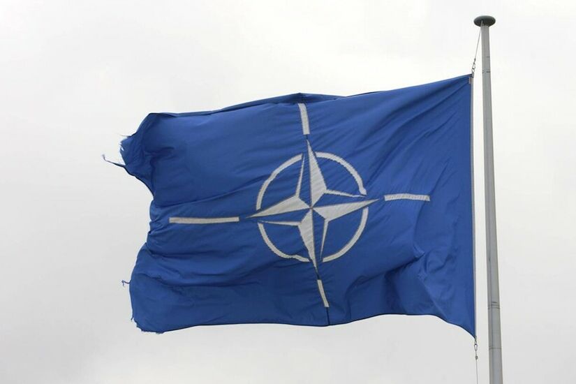 الناتو يتهم روسيا بممارسة أنشطة خبيثة هجينة على أراضي أعضاء الحلف
