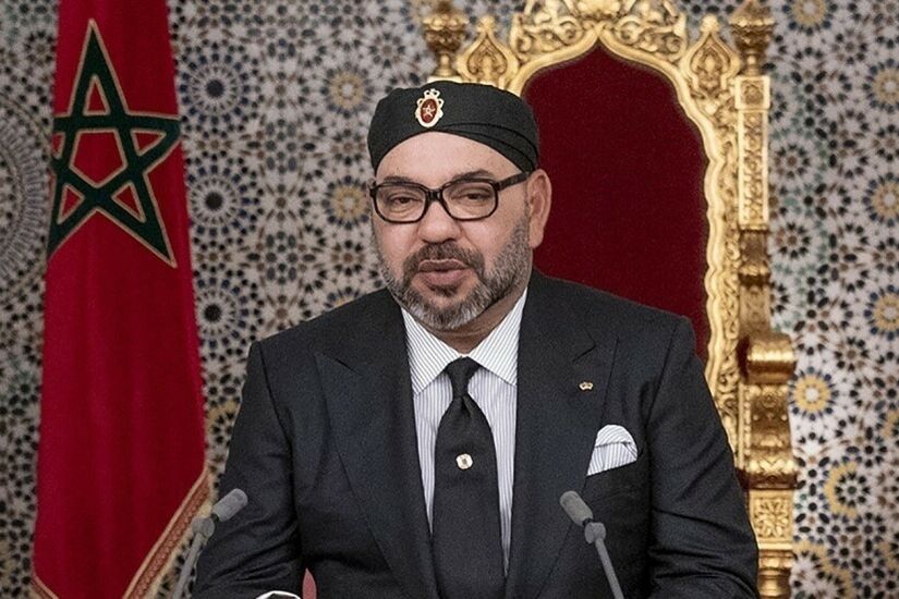 ملك المغرب يدعو إلى اليقظة والحزم في مواجهة إحراق نسخ من القرآن