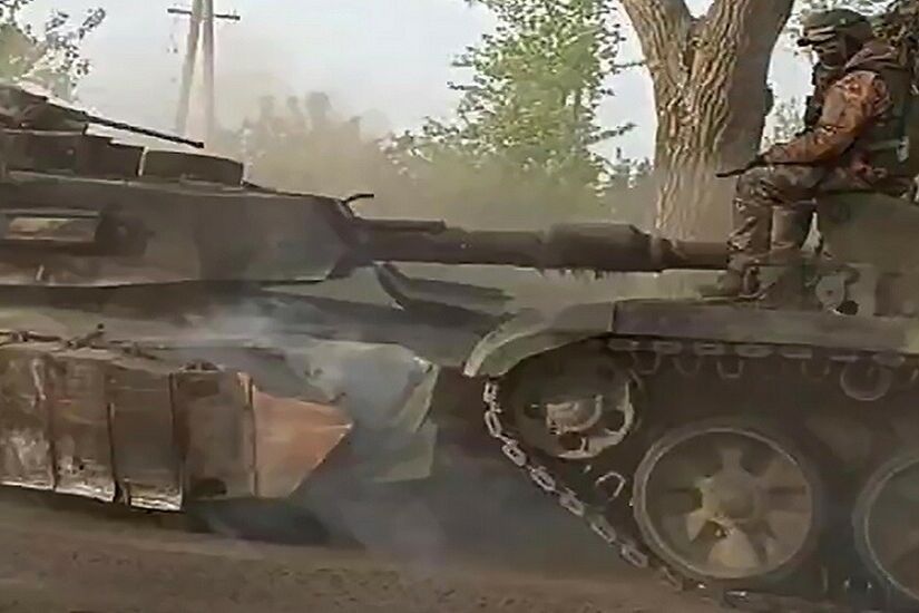 غنيمة جديدة.. الجيش الروسي يستولي على نموذج آخر لدبابات أبرامز المزودة بذخائر اليورانيوم المنضب
