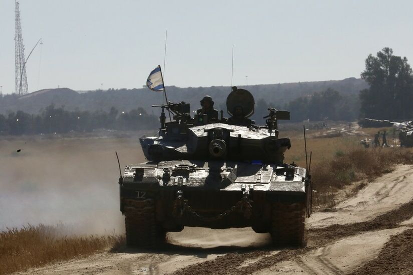 إعلام: الدبابات الإسرائيلية تتوغل في رفح بعد موافقة مجلس وزراء الحرب على الهجوم