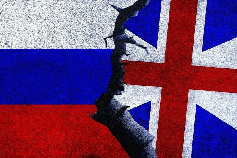 السفارة الروسية لدى لندن: الإجراءات البريطانية لن تمر دون رد مناسب
