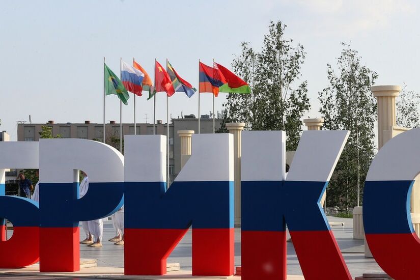 بوتين: روسيا ترحب بانضمام دول جديدة إلى بريكس وتؤكد أنها ستسهل إدراج عضويتها
