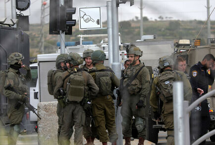 الجيش الإسرائيلي يعلن مقتل جنديين وإصابة 3 آخرين في غزة