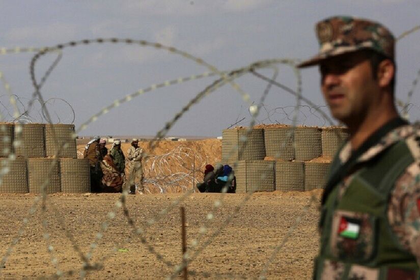 الجيش الأردني: مقتل مهرب وإصابة آخرين خلال محاولتهم تهريب مخدرات من سوريا