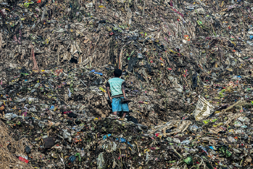 الكشف عن خطر  كامن في مدافن النفايات