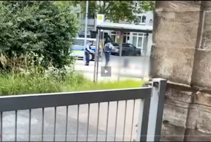 ألمانيا.. الشرطة تقتل رجلا هاجم 3 من أفرادها بسكين