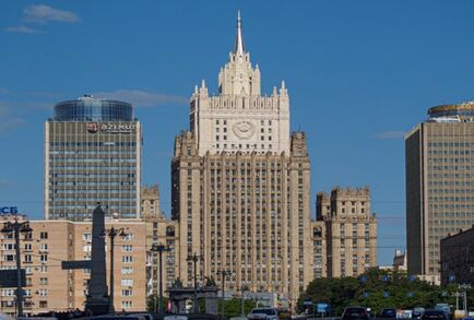 موسكو تطرد موظفا في السفارة الرومانية ردا على إجراءات بوخارست