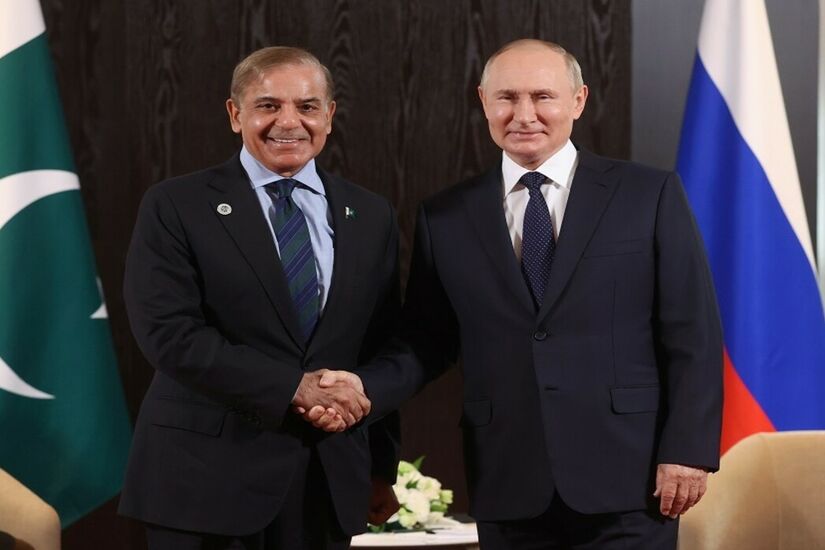 بوتين: العلاقات بين روسيا وباكستان تتطور بطريقة ودية وعملية
