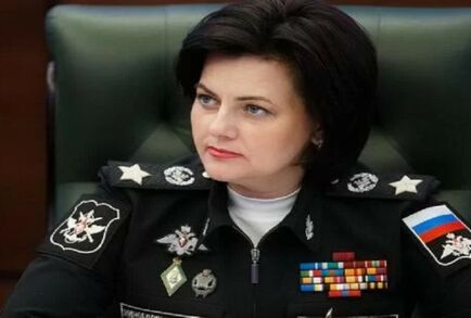نائبة وزير الدفاع الروسي السابقة تنفي شائعات حول مغادرتها روسيا