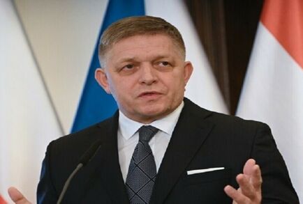 رئيس الوزراء السلوفاكي يدعم مبادرة أوربان للسلام في أوكرانيا