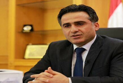 وزير الأشغال العامة والنقل اللبناني ينفي توقف الملاحة الجوية في الأجواء اللبنانية