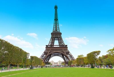باحثون في فرنسا يؤكدون أن خطوة باريس بخفض عدد التأشيرات لمواطني الجزائر وتونس والمغرب 
