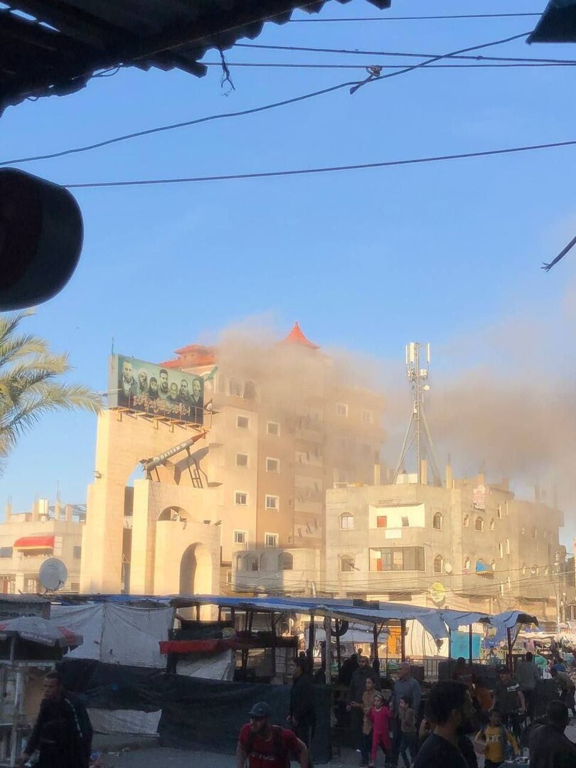 مراسل RT: قصف مدفعي إسرائيلي في محيط المستشفى الكويتي وسط مدينة رفح (فيديوهات)