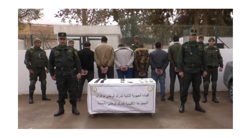 الجزائر.. تفكيك شبكة إجرامية مختصة في تهريب المغاربة عبر الحدود (صورة)