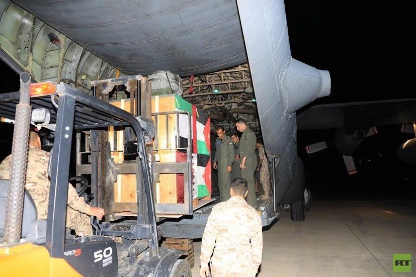 الجيش الأردني: طائرات سلاح الجو تنزل مساعدات طبية عاجلة للمستشفى الميداني الأردني في غزة (صور)